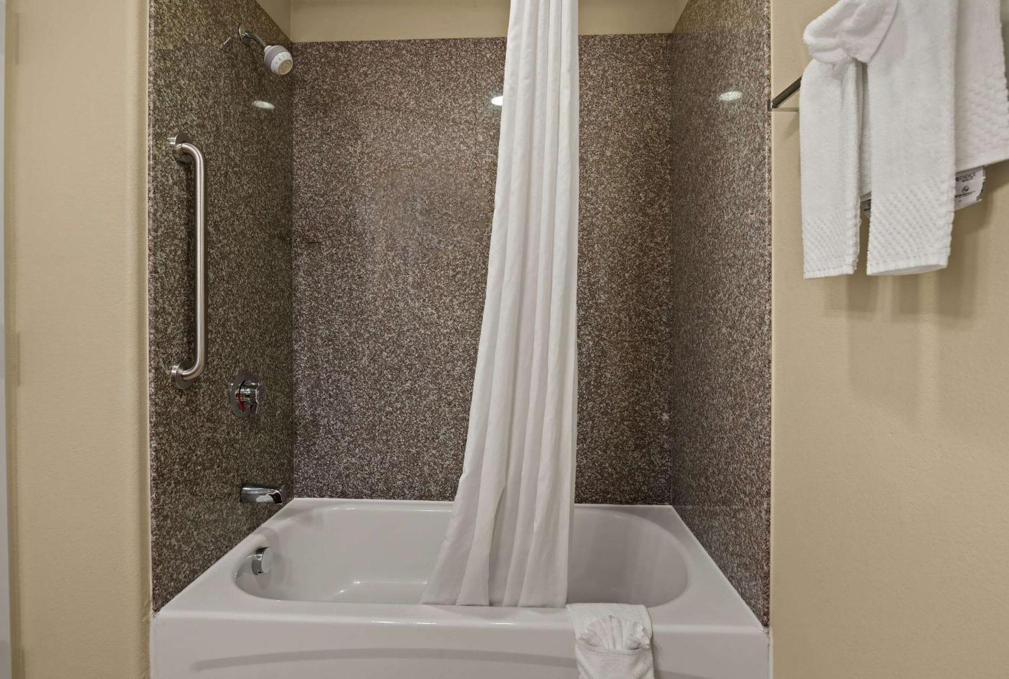 Mainstay Suites Houma Esterno foto