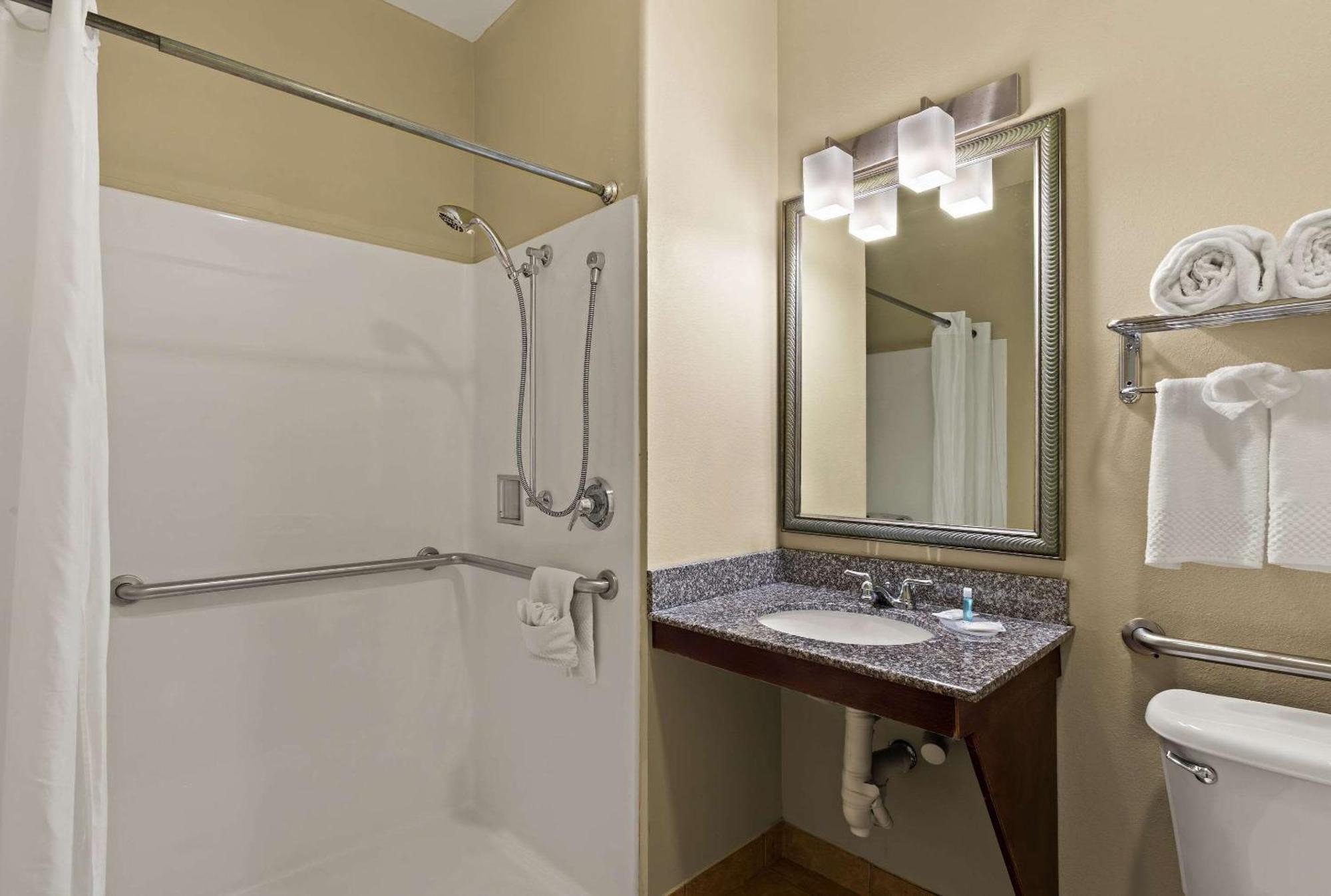 Mainstay Suites Houma Esterno foto